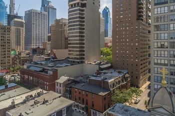 Hotel Urhomeinphilly- 1955 Rittenhouse