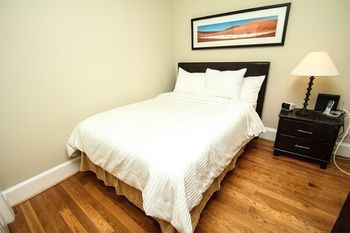 Urhomeinphilly- 1955 Rittenhouse Hotel 3*